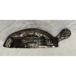 Vtg 30s Chicago Worlds Fair Souvenir Crumb scraper 6 inches